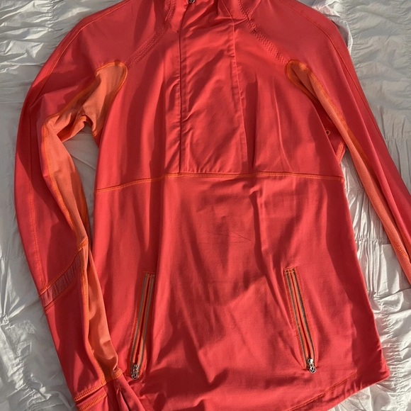 Lululemon Run: Reflect Pullover. Size 10. - Picture 6 of 8